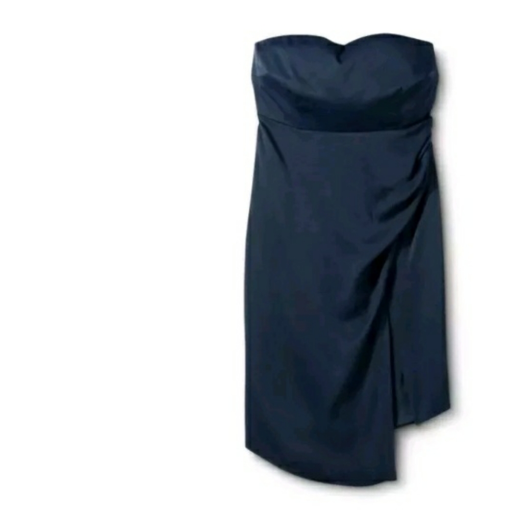 Strapless Side-Slit Dree